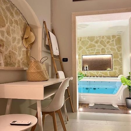 Апартаменти Brama Wellness Experience Бриндізі Екстер'єр фото